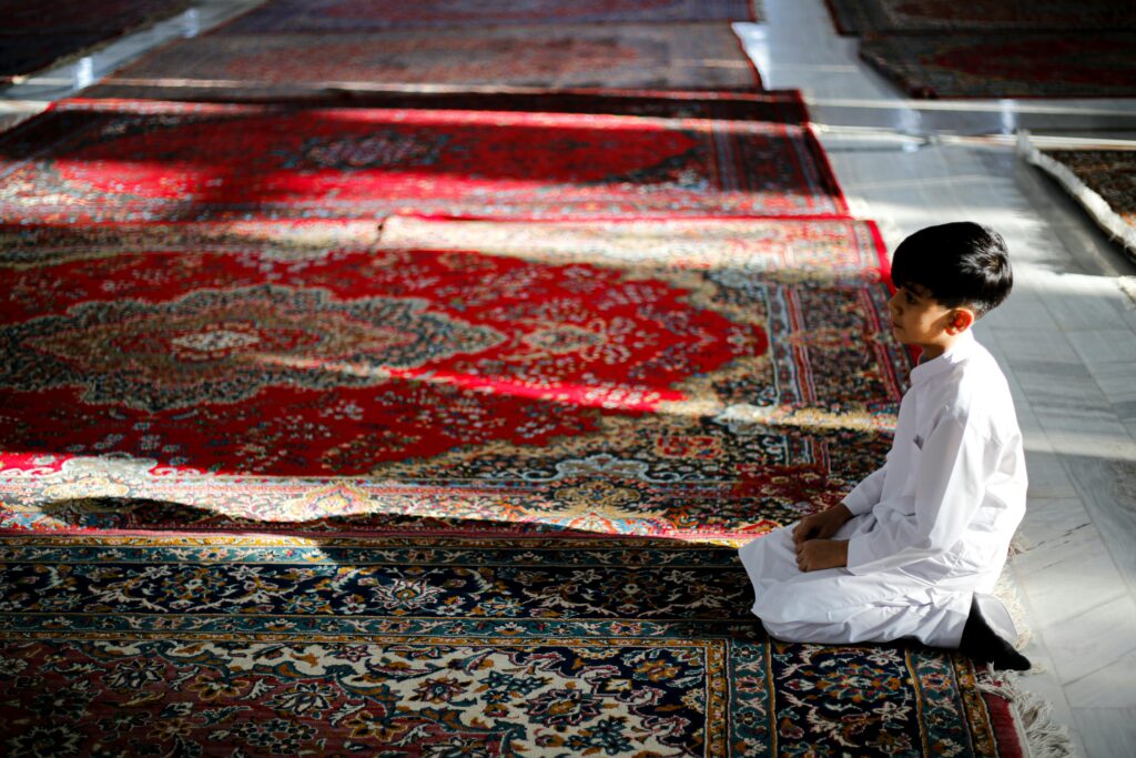 Discover the Charm of Persian Carpet House Dubai